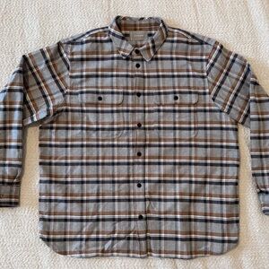 Everlane - Flannel Shaket in Grey Plaid XL